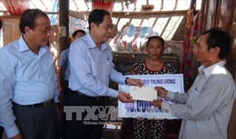Chủ tịch Ủy ban Trung ương MTTQ Việt Nam thăm hỏi, hỗ trợ các tỉnh khắc phục sau bão số 10